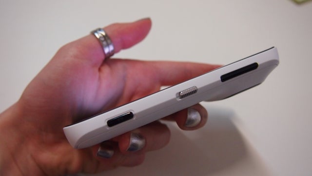 Hands-On With the Nokia 808 Pureview: “Some People Think We’ve Gone Too Far”