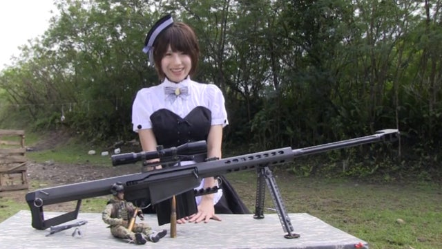 This Lady Cosplays in Cute Outfits and Then Shoots Deadly Assault Rifles