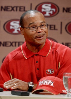 Pants-Gate: Mike Singletary WILL Find Out Who Snitched