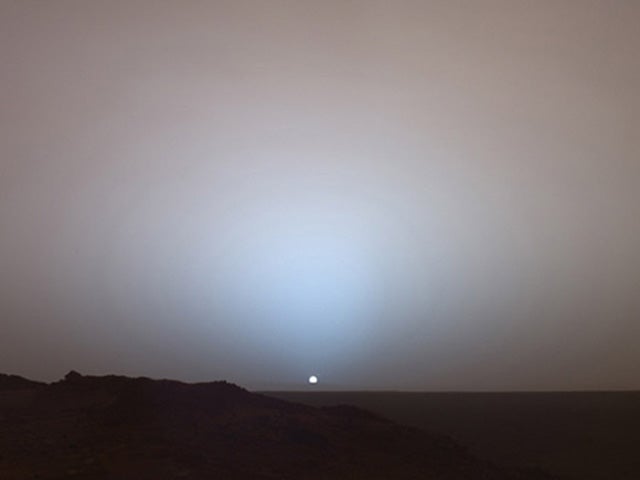 Why the Sunset Looks the Same on Mars as it Does in Beijing