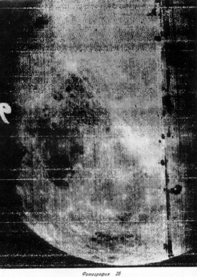 Our very first glimpse of the Moon's far side