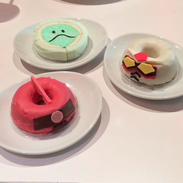 There Are Gundam Donuts in Japan