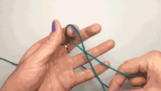 Learn How to Knit in Eight Easy GIFs