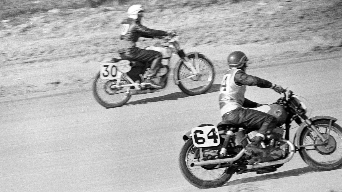 Dick Mann Is Dead At 86. Let's Watch Him Win The 1970 Daytona 200 1 Dick Mann Is Dead At 86. Let's Watch Him Win The 1970 Daytona 200