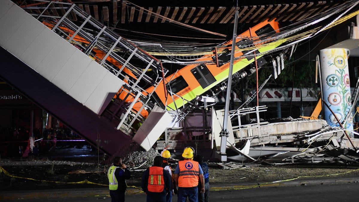 A Bridge Collapse In Mexico City Derailed Two Metro Cars And Left At Least 24 Dead 1 A Bridge Collapse In Mexico City Derailed Two Metro Cars And Left At Least 24 Dead