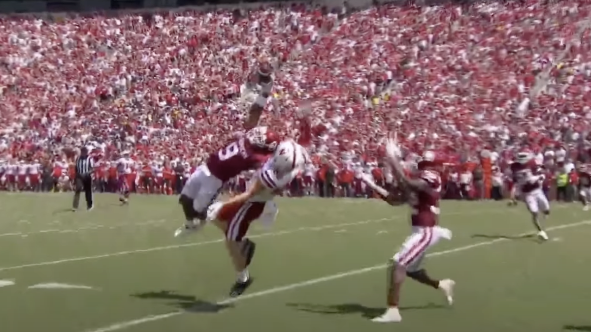 Hang this interception up in the Smithsonian! 1 Hang this interception up in the Smithsonian!