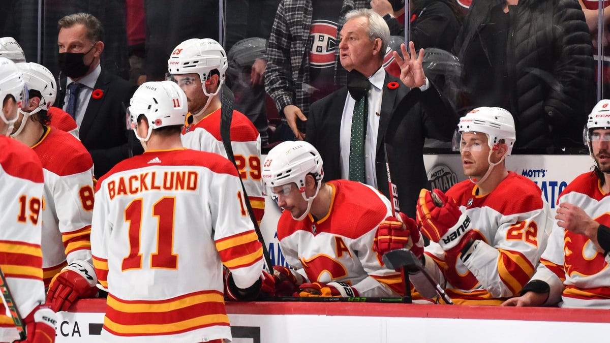 Darryl Sutter might look like Sam the Eagle but he’s doing that thing again 1 Darryl Sutter might look like Sam the Eagle but he’s doing that thing again