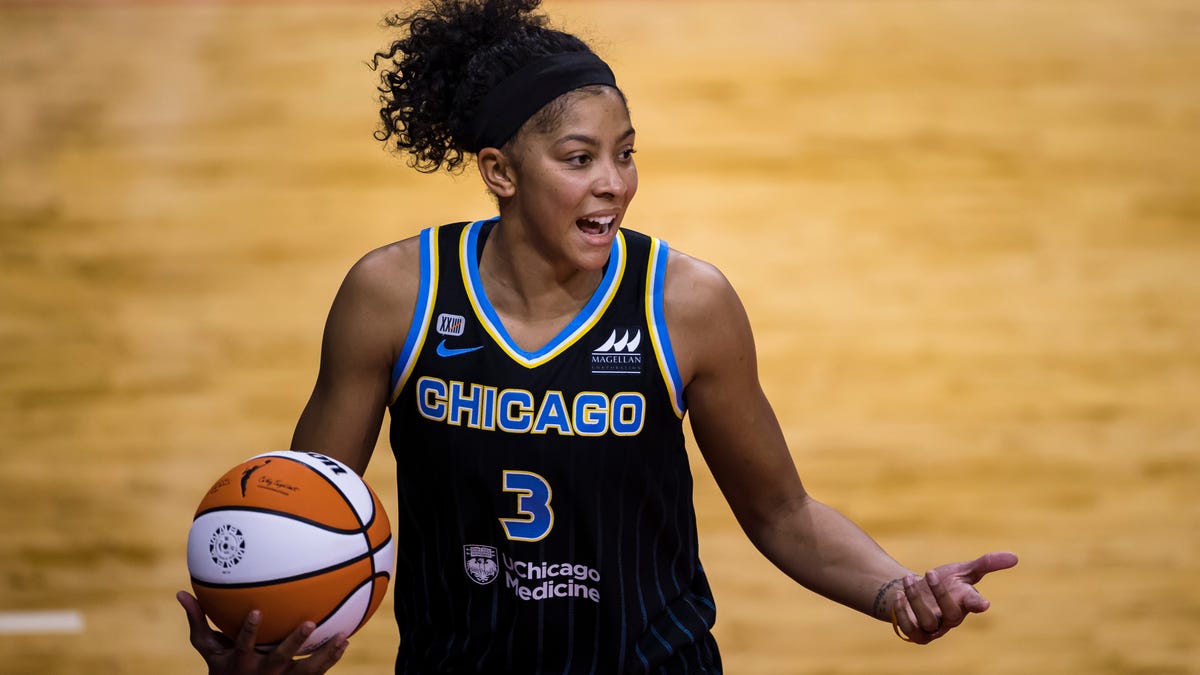 Finally, a woman is on a cover of an NBA 2K edition, and who better than Candace Parker? 1 Finally, a woman is on a cover of an NBA 2K edition, and who better than Candace Parker?