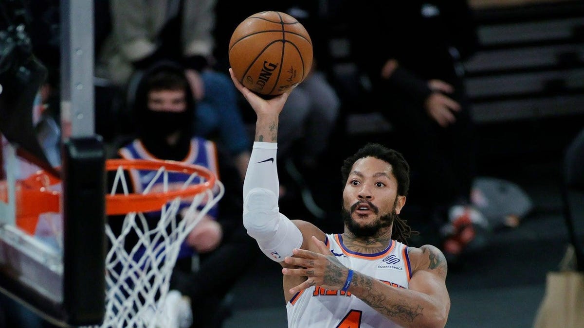 Knicks fans were skeptical, and then Derrick Rose became their third-most important player 1 Knicks fans were skeptical, and then Derrick Rose became their third-most important player