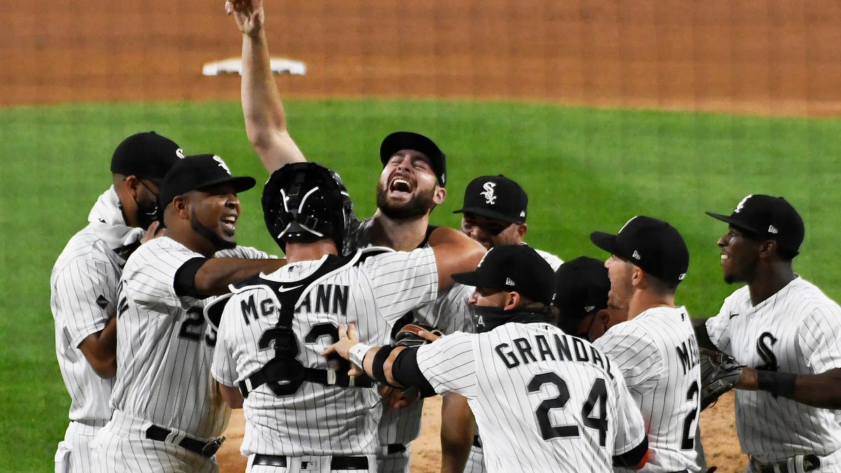 No Fans to Celebrate Giolito No-No is SO On-Brand for 2020 - Deadspin No Fans to Celebrate Giolito No-No is SO On-Brand for 2020