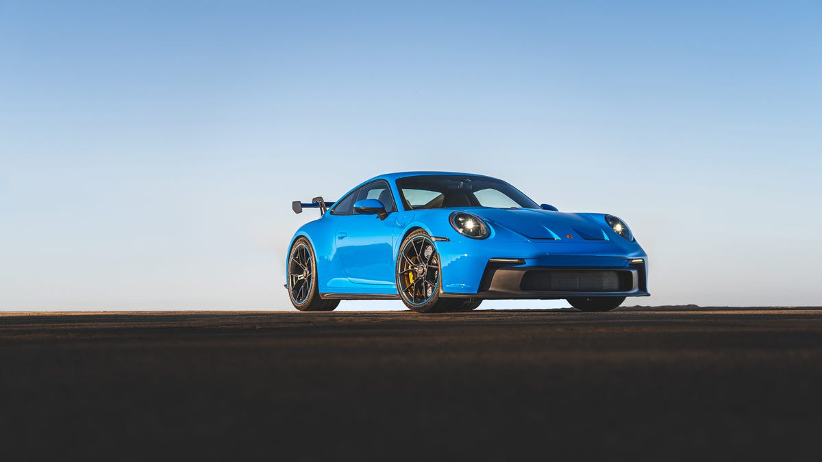 2022 Porsche 911 GT3: The Most (Relatively) Affordable GT3 RS Ever 1 2022 Porsche 911 GT3: The Most (Relatively) Affordable GT3 RS Ever