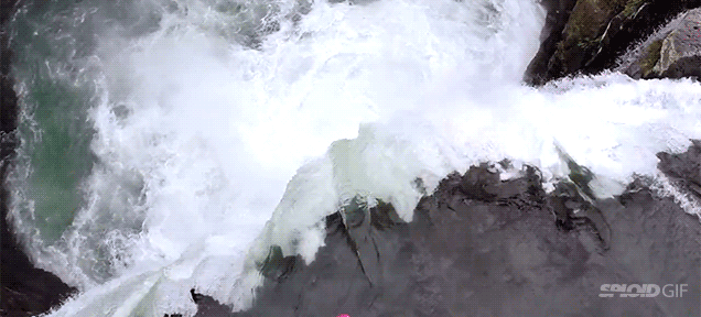 Crazy videos of fearless guys in kayak falling down huge waterfalls