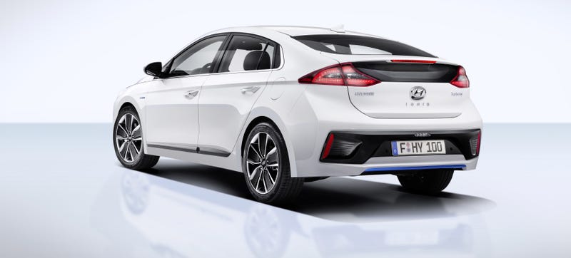 Hyundai's IONIQ Prius-Fighter Is A Surprisingly Interesting Greenmobile In Three Flavors