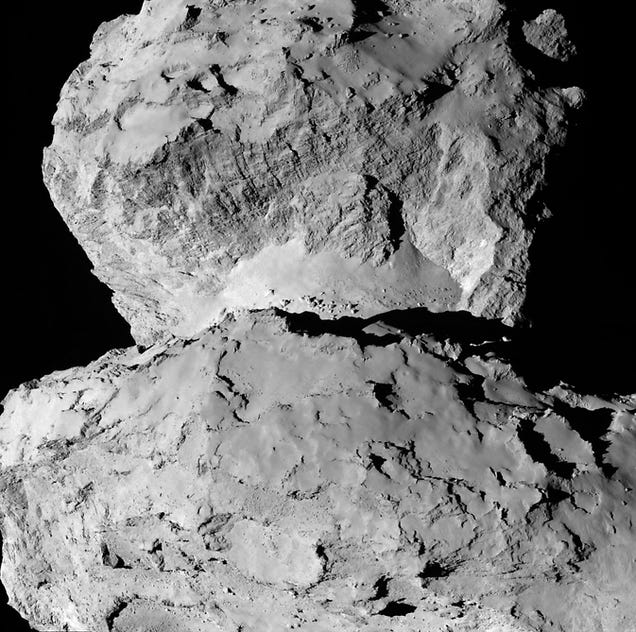 El enorme cometa 67P de la sonda Rosetta, comparado con una ciudad 863056506324706477