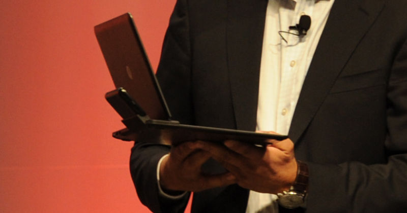 Motorola's Atrix Android Phone: Twin CPU Cores And a Laptop Dock!