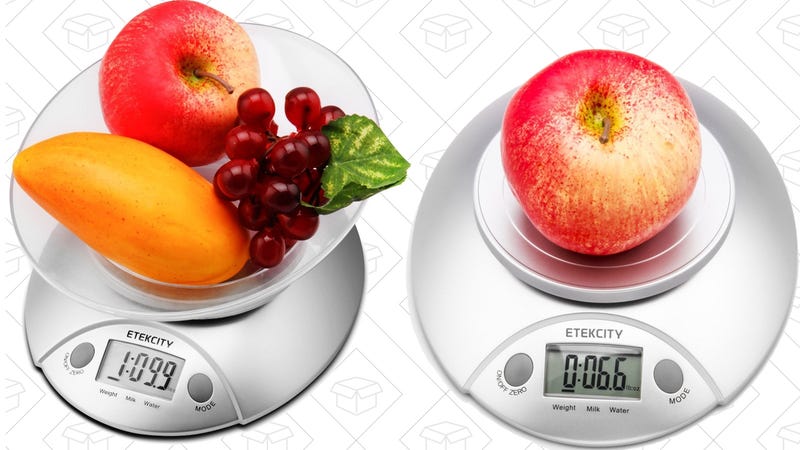 Sunday's Best Deals: Your Favorite Vacuum, String Lights, Away Luggage