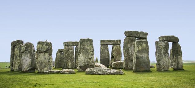 Underground Mapping Near Stonehenge Reveals a New "Super Henge"