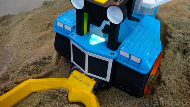 There's a Working Metal Detector On This Treasure-Hunting Toy Truck