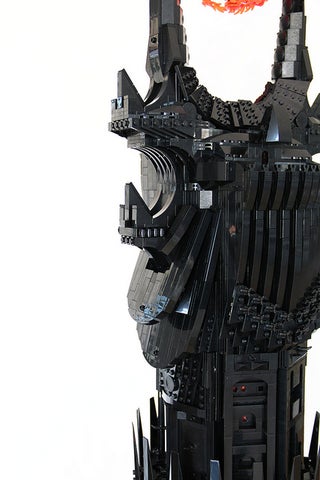 LEGO Mordor cannot be reached with plastic eagles