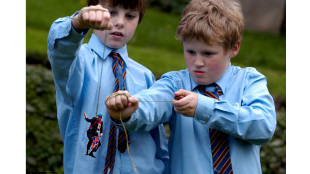 London's Dangling Mayor Becomes Latest Delightful British Meme