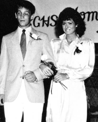 We're Suckers For Random Celebrity Prom Pictures