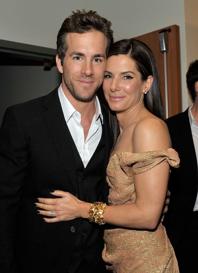 Sandra Bullock And Ryan Reynolds Spend New Years Eve Together 