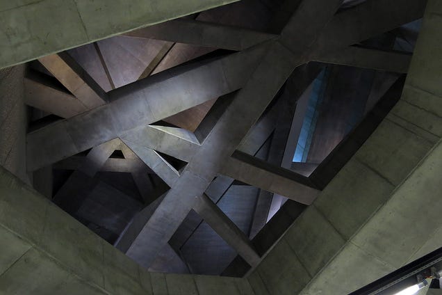 The New Budapest Metro Line Is an Awesome Psychedelic Trip