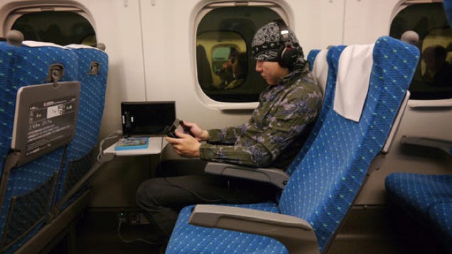 Yes, the Wii U Also Works on Japanese Bullet Trains