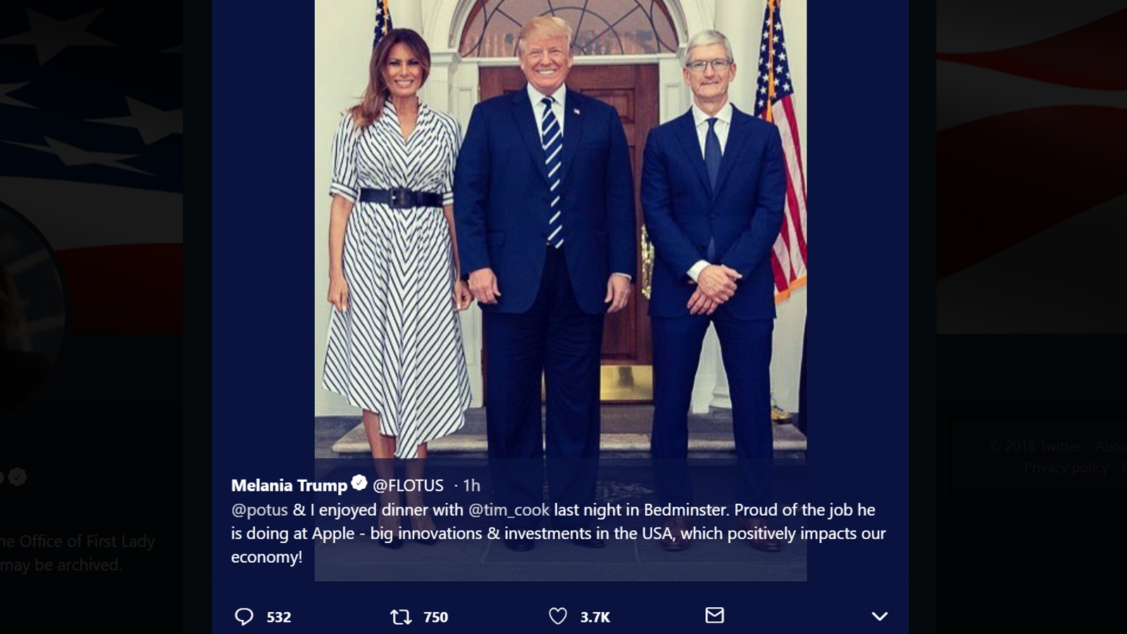 Hey, Look Who's Still Schmoozing With the President