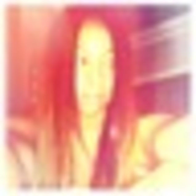 Raven-Symon&eacute; Dispels Lesbian Rumors