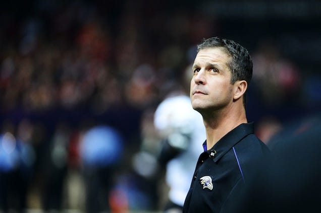 The Best And Most Surreal Photographs From The Power Outage At The Superdome