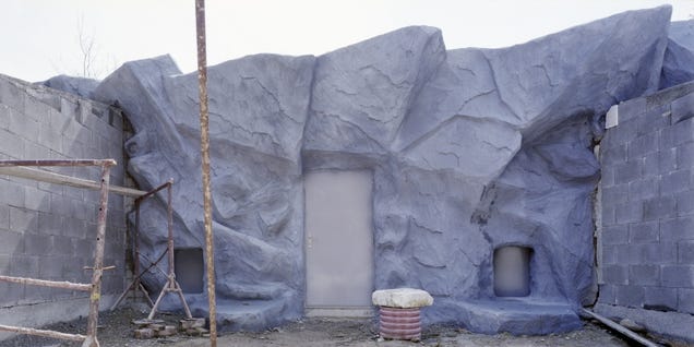 The Weird, Depressing Stage Sets That Zoos Build For Their Animals