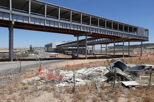 Abandoned Airport is a Video Game Level Come to Life