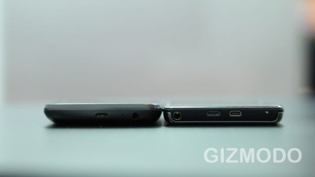 Motorola Droid 4 and RAZR MAXX Hands On: Two Giant Leaps for Droidkind