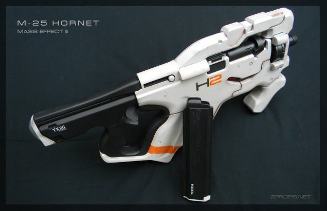 Man Builds a Real Mass Effect Gun, it's Used by the Real Samara