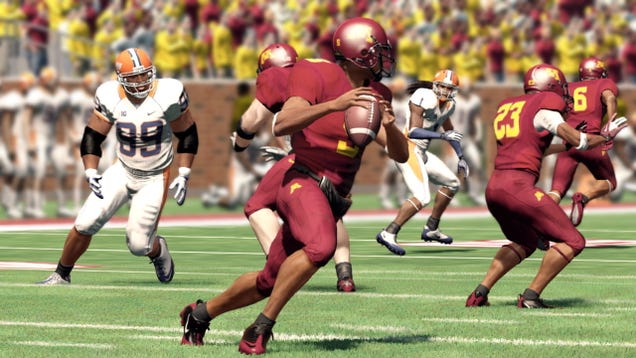 There's a New Way to Pitch in NCAA Football