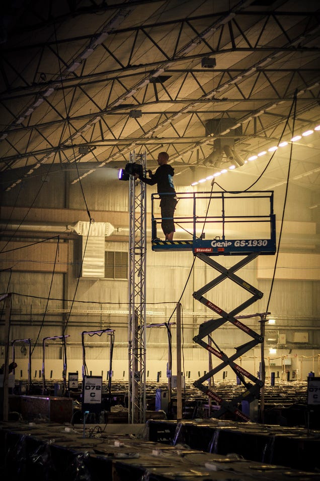 How The World's Biggest LAN Party Is Built