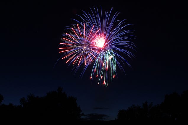 75 Explosive Photos of Fireworks