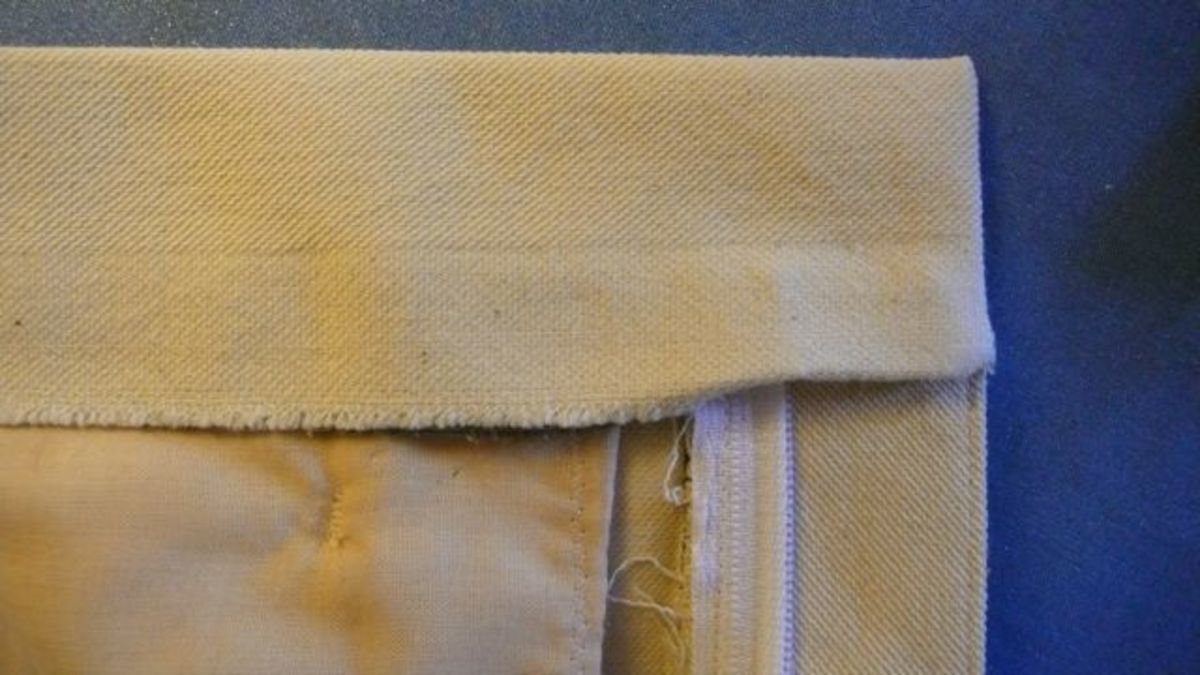 How To Make A Pair Of White Short-Shorts