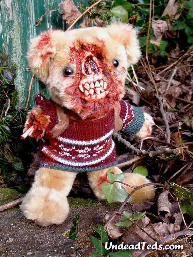 Holy sh*t these undead teddy bears are terrifying