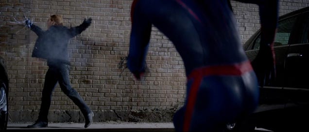 Detailed breakdown of Spider-Man's new trailer shows off the Lizard!