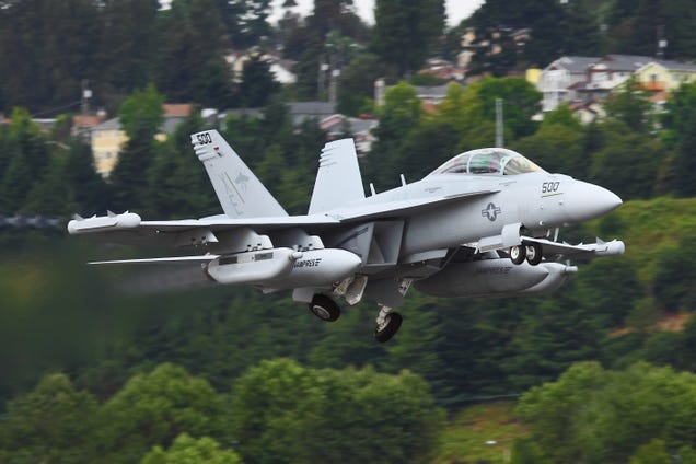 Confessions Of A US Navy EA-18G Growler Electronic Warfare Officer