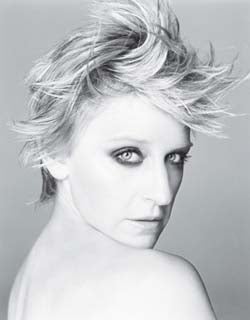 Confirmed: Ellen DeGeneres To Glam Up For CoverGirl