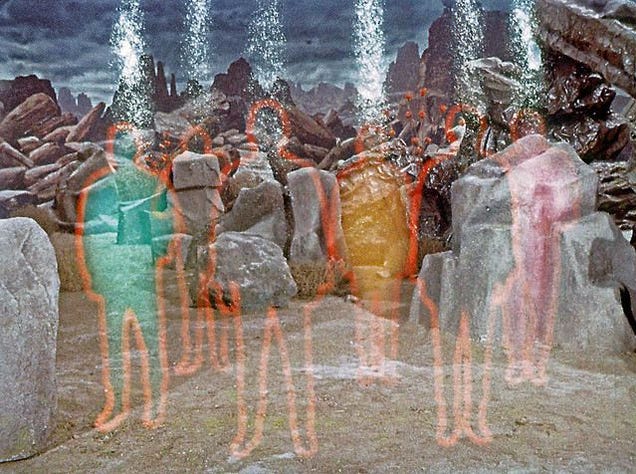Rare Star Trek photos show green Orion slavegirls like you've never seen them