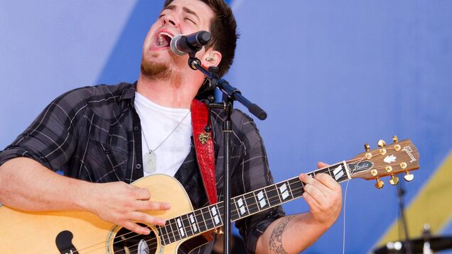 Wimpy White Dudes With Guitars Ruined American Idol