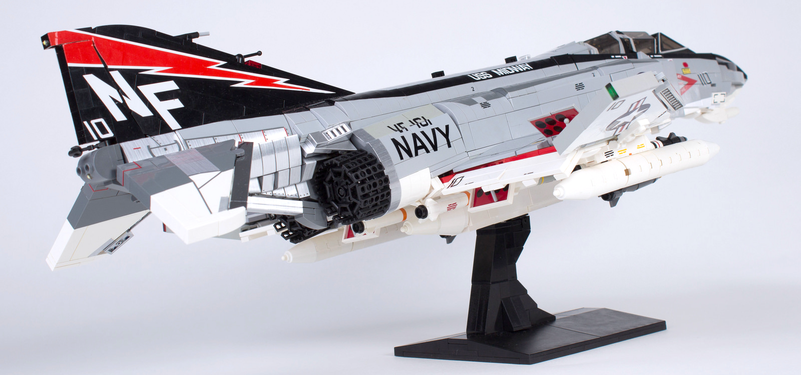 this-awesome-f-4-phantom-is-one-of-the-best-lego-jets-i-ve-ever-seen