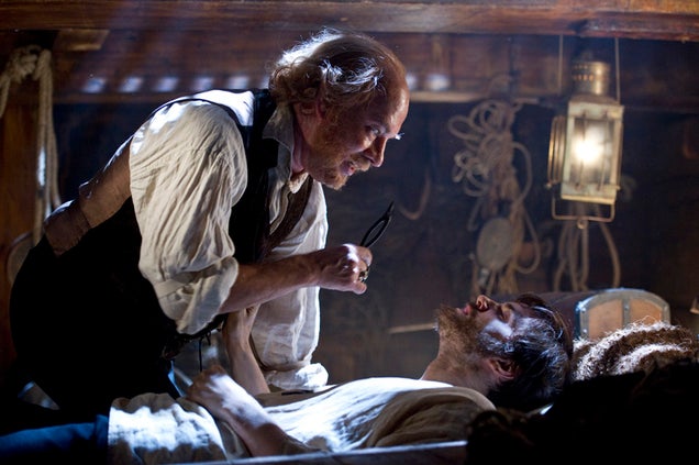 New images from Cloud Atlas and The Hobbit show off dwarves and androids!