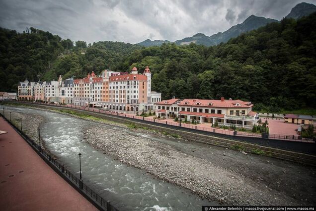 Just Six Months After the Olympics, Sochi Looks Like a Ghost Town