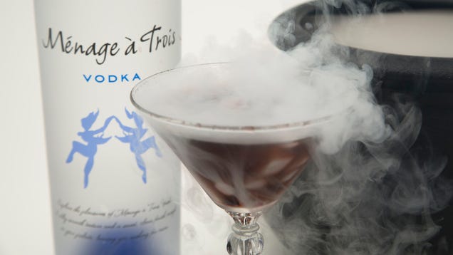 Morphing Cocktails Are the Perfect Halloween BOOze