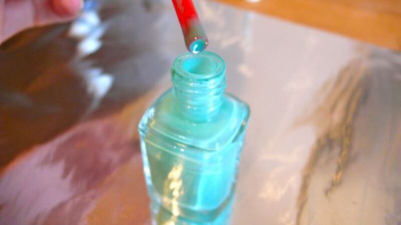 How To Give Yourself Paint-Splattered Jackson Pollock Nails